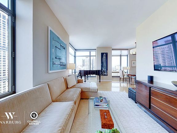 2nd image of 450 E 83rd St APT 22A