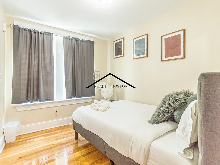 20 Sheafe St #3F — Photo 6