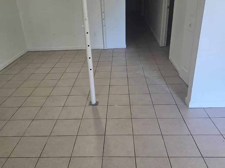 Unit Photo