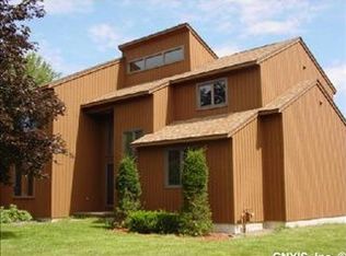 9467 Hawkeye Dr, Brewerton, NY 13029