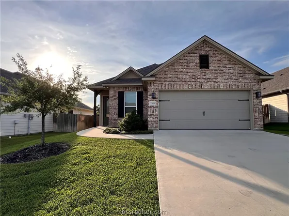 2103 Mountain Wind Loop, Bryan, TX 77807