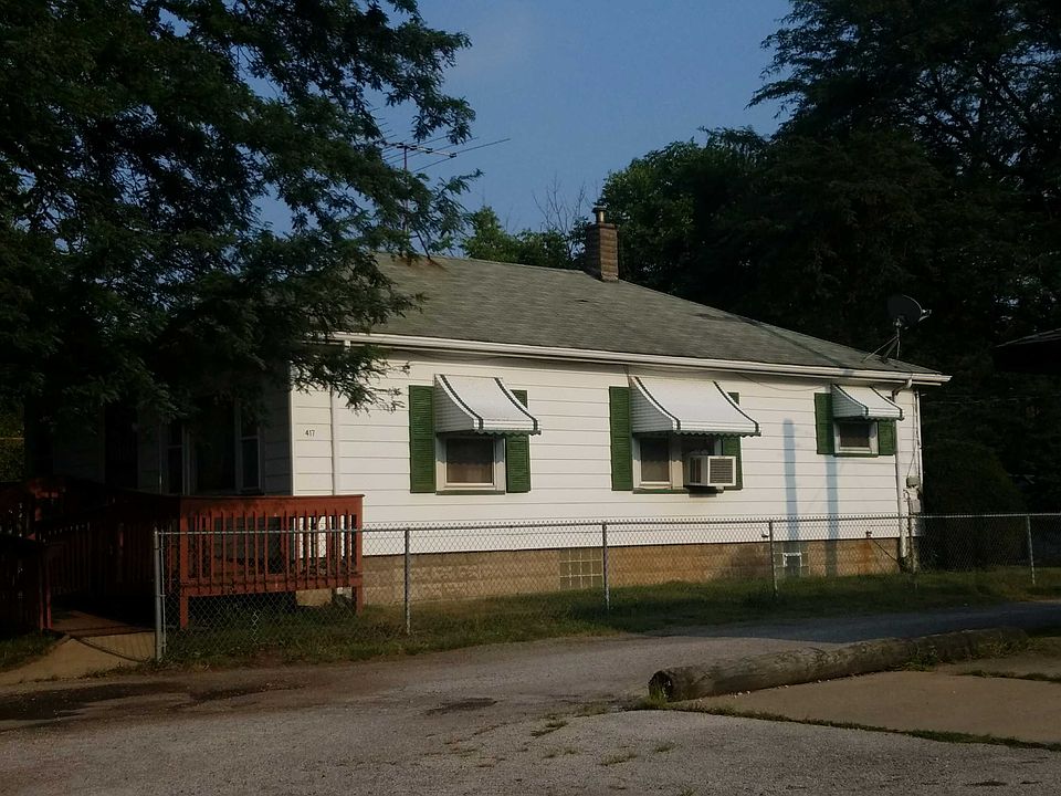 1st image of 417 E 157th Pl