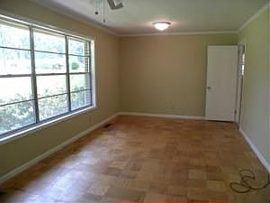 5th image of 214 Woodland Dr