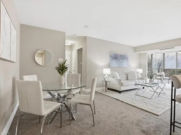 265 Westcourt Pl #309, Waterloo, ON N2L 6E4