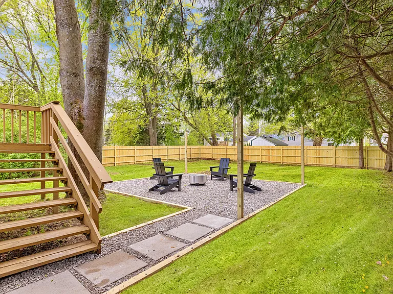 11166 Riverview Dr — Photo 51