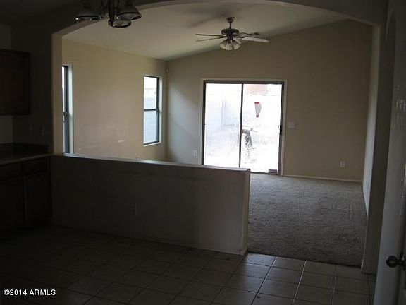 4th image of 1545 W AGRARIAN HILLS Drive