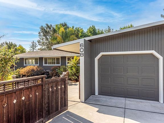 2nd image of 608 Terra Linda Court