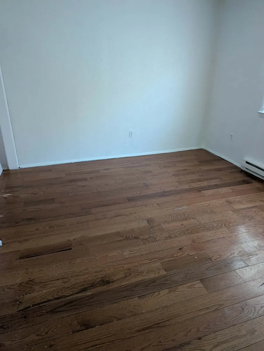Smaller bedroom. - 800 Oakwood St #16-C
