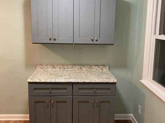 3rd image of 1801 Kendrick St Floor 2