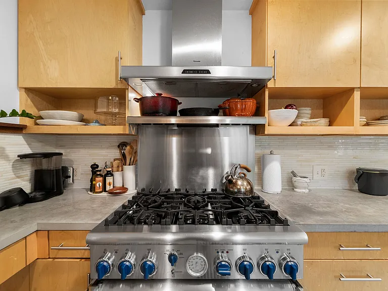 beautiful Thermador stove