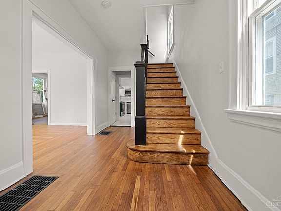 5th image of 1118 Fairbanks Ave