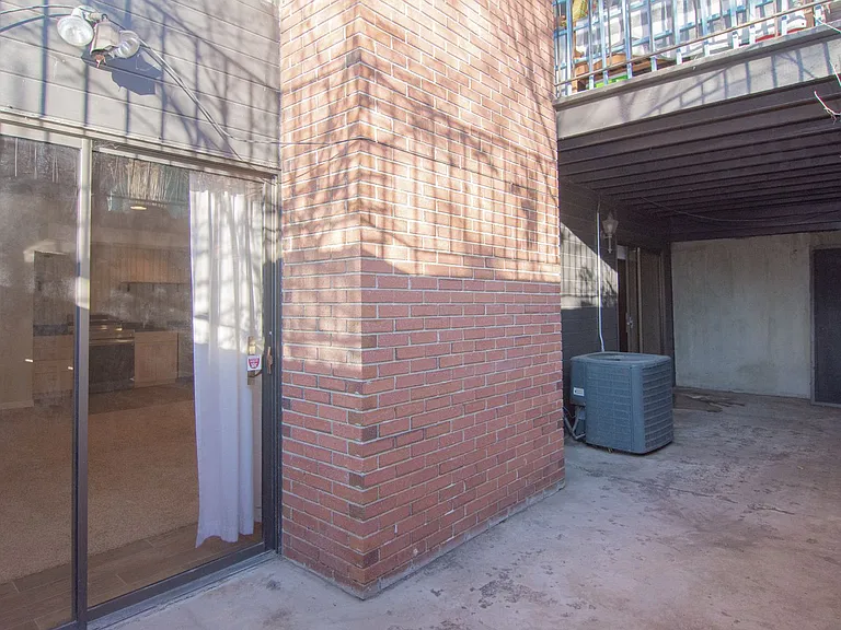 1340 Ridgewood Ln — Photo 34