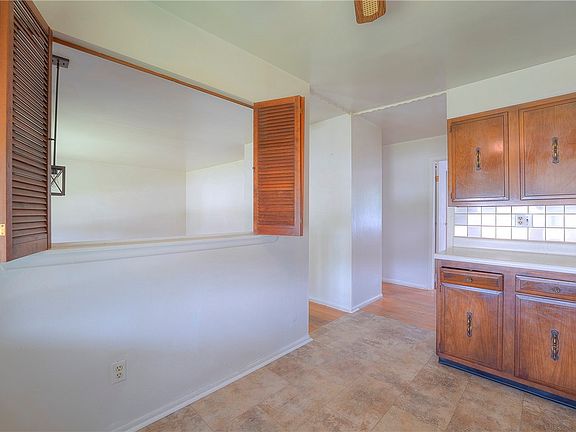5th image of 105 Mount Pleasant Blvd