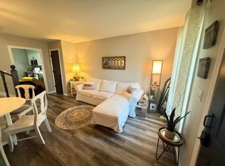 12805 S Blackfoot Dr, Olathe, KS 66062