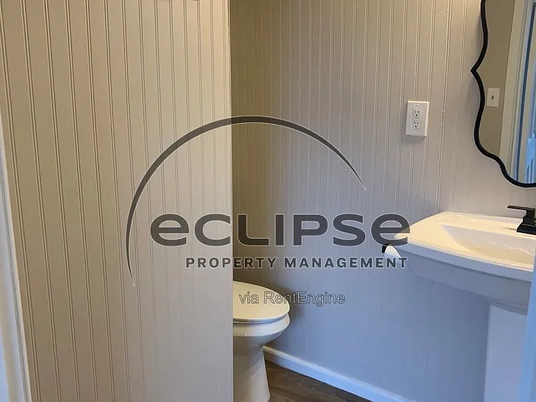 202 N Main St #3 — Photo 13