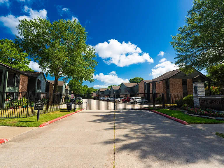Oak Bend Apartments — Photo 45