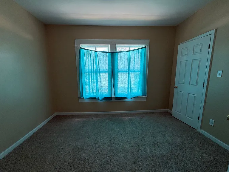 908 Darlington Way SW — Photo 7
