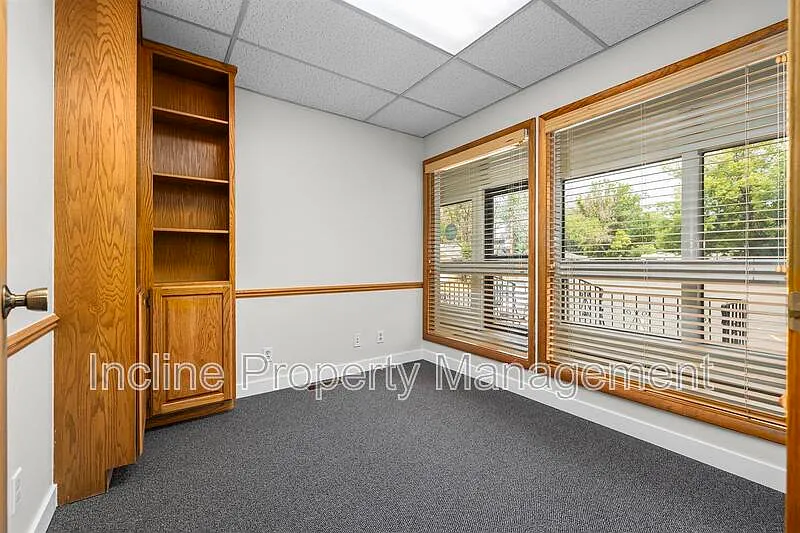 Studio, 1.0 bath, 1000 sqft, $1,500 — Photo 4