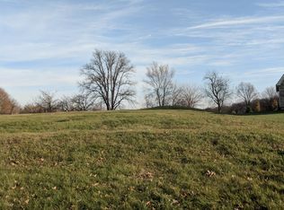 693 Greenfield Rd, Sugar Grove, IL 60554