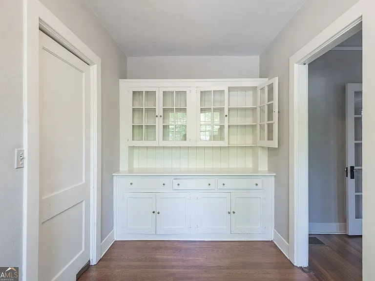 356 Jackson St — Photo 6
