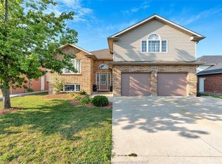 1414 Girard Dr, Lakeshore, ON