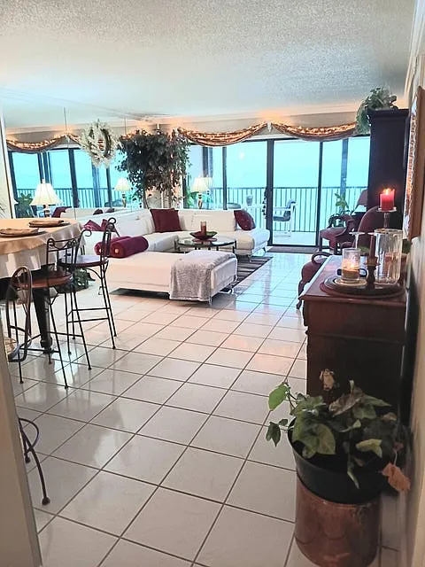 Building Photo - 1125 Florida #A1A-502