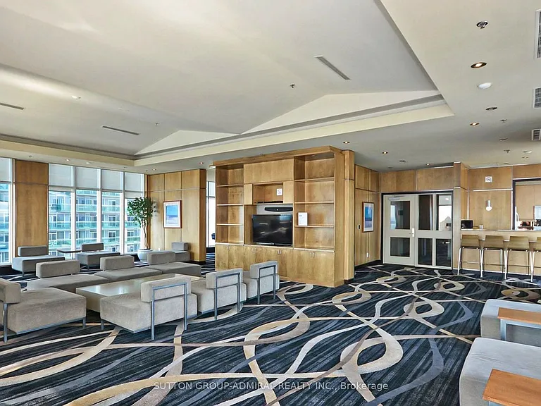2119 Lake Shore Blvd W #415 — Photo 18