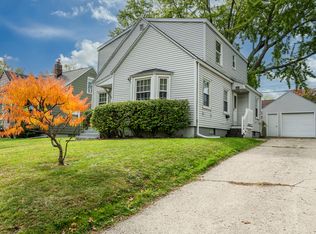 2624 Thayer Dr, Saint Joseph, MI 49085