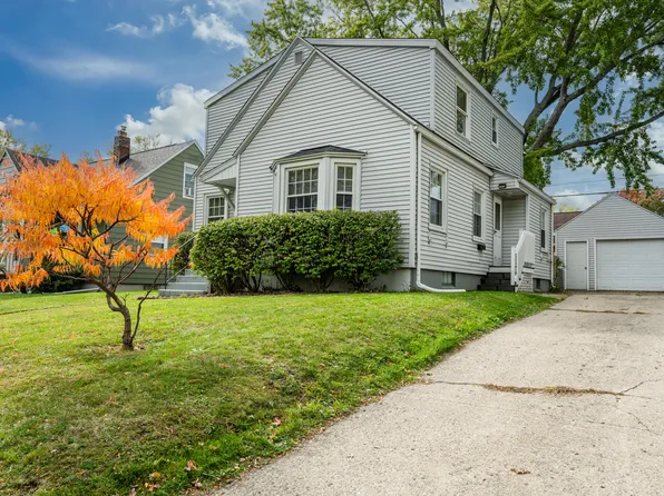 2624 Thayer Dr, Saint Joseph, MI 49085