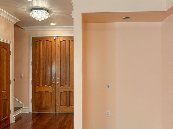 5th image of 11989 Laurelwood Dr APT 1