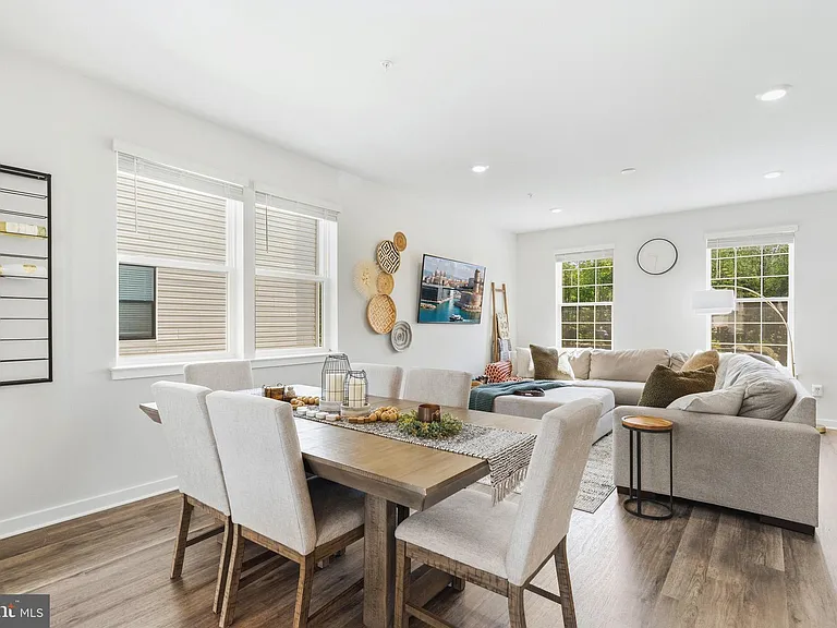 369 Soft Rush Ln — Photo 12