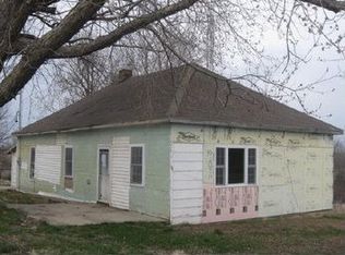 1208 County Road 1120, Huntsville, MO 65259