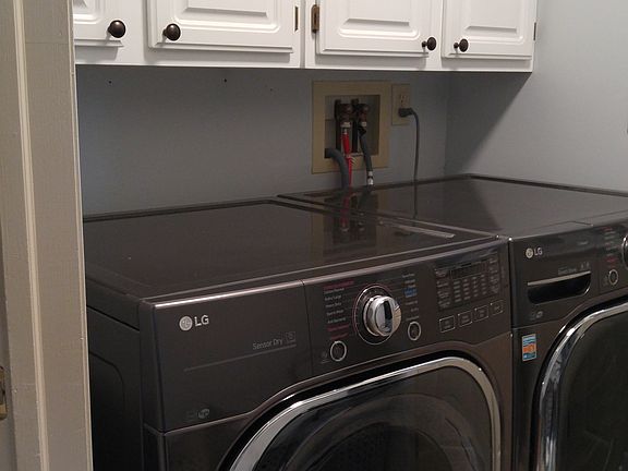 LG washer and dryer staying