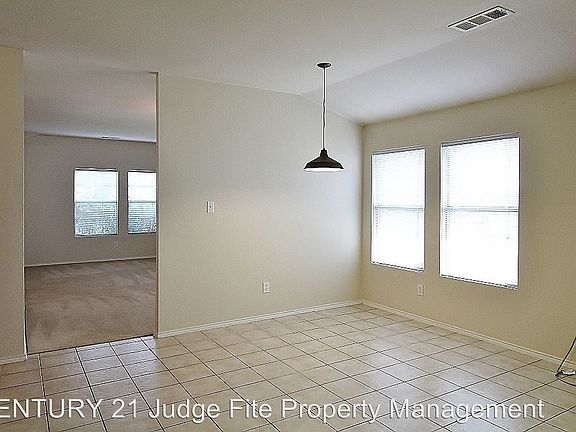 4th image of 9841 Willowick Ave