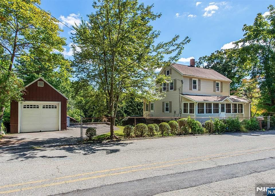 1st image of 84 Ford Road