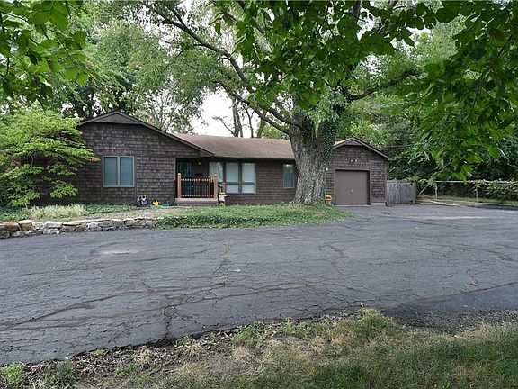 2nd image of 10200 Pflumm Rd