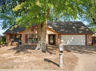 601 Garland Pl, Lowell, AR 72745