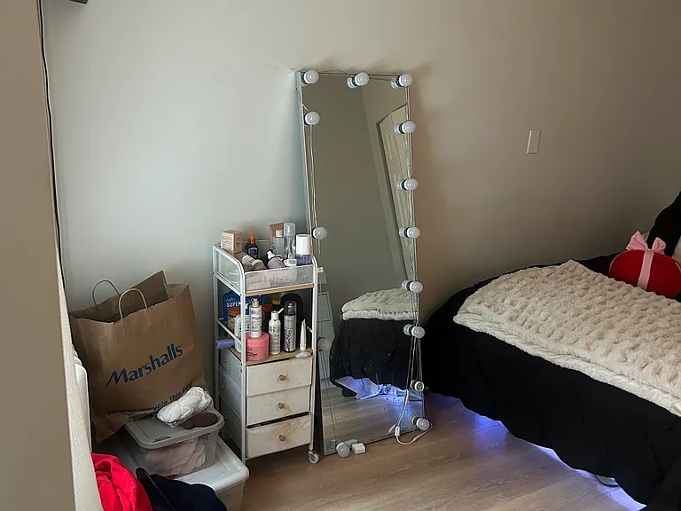 224 Hanover St #11 — Photo 8