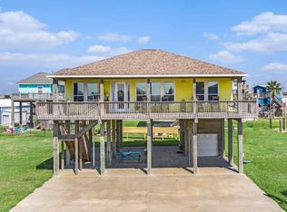 1781 Croaker Ln, Crystal Beach, TX 77650