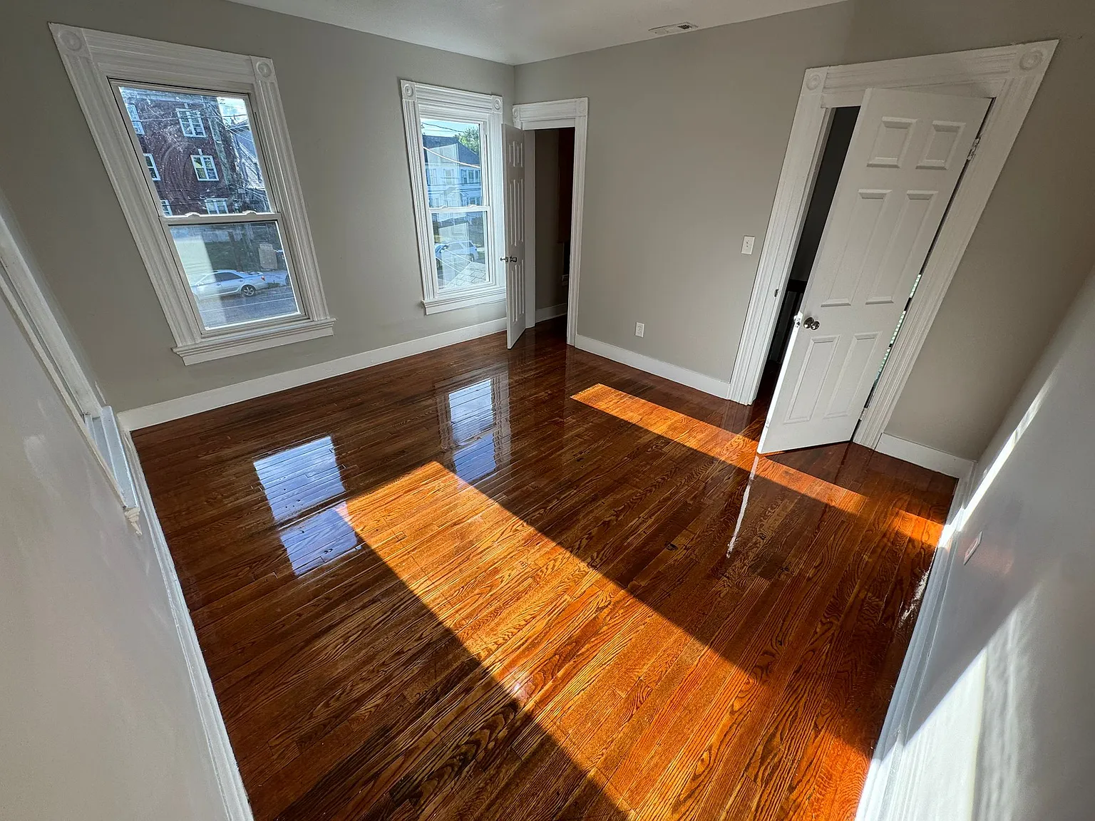 4 bed, $2,050 — Photo 4