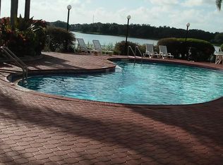 2810 N Oakland Forest Dr, Oakland Park, FL 33309