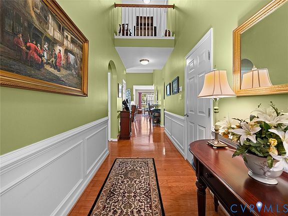 3rd image of 8108 Rose Hill Dr