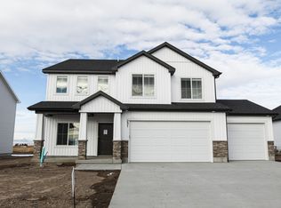 Richmond (Unfinished Basement) Plan, Golden Forest, Smithfield, UT 84335