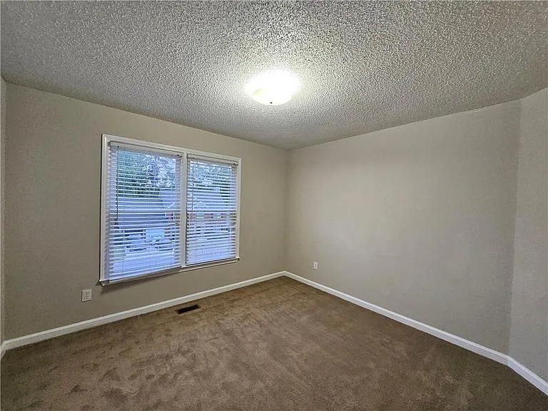 144 Hunters Trce — Photo 15