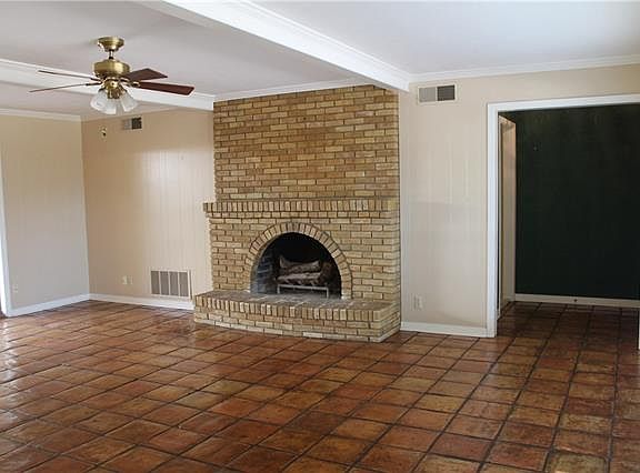 2nd image of 216 Rockbrook Dr