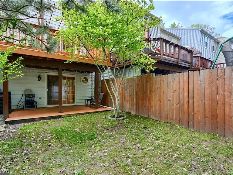 13 Dallington Ct — Photo 38