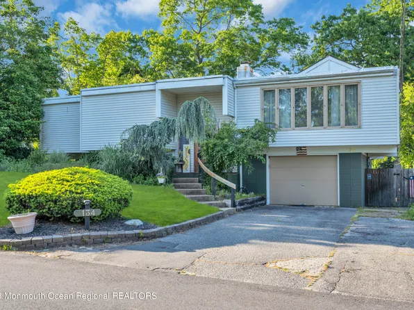 134 Cranmoor Drive, Toms River, NJ 08753
