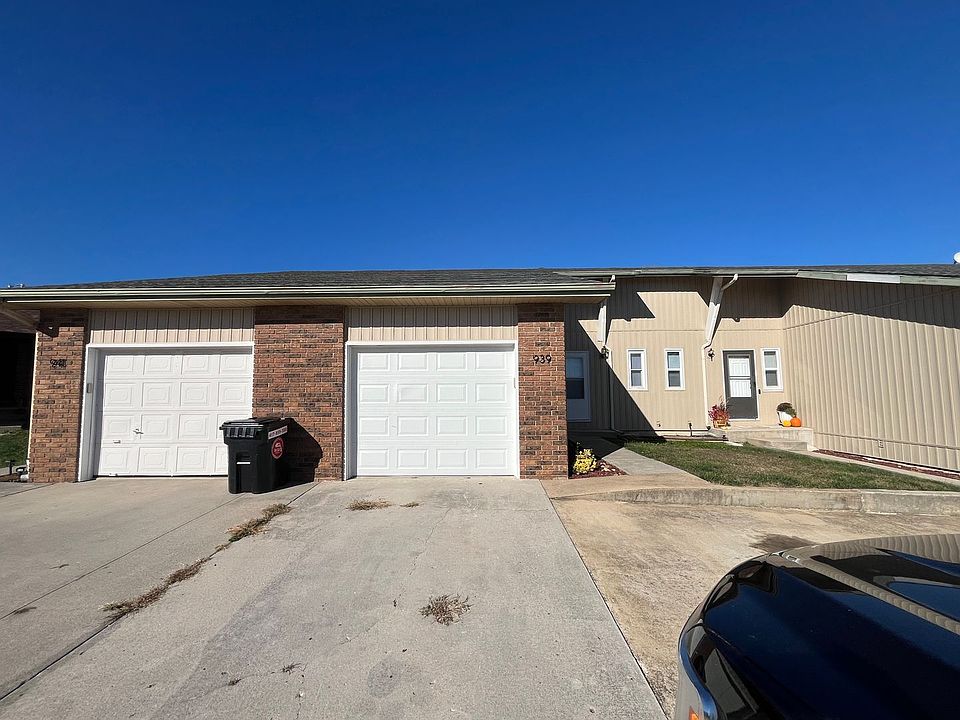 1st image of 935-941 Ryan Ct #939
