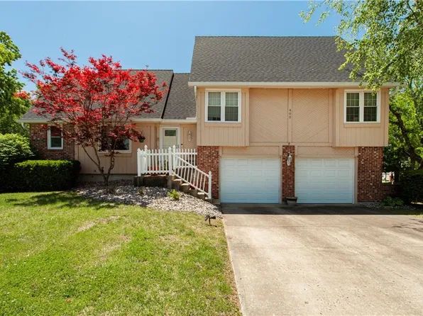 400 N Persimmon Dr, Olathe, KS 66061