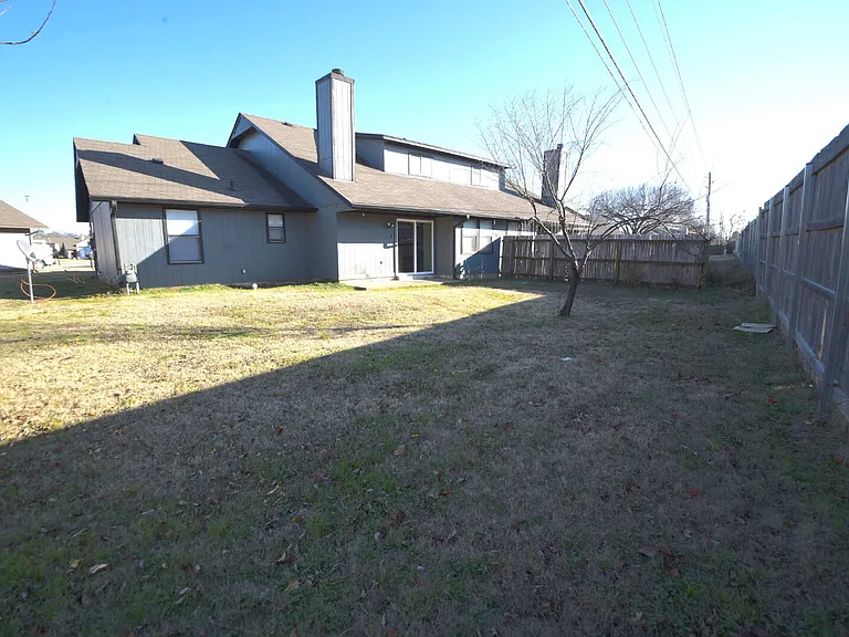 1514 E 73rd Pl — Photo 19